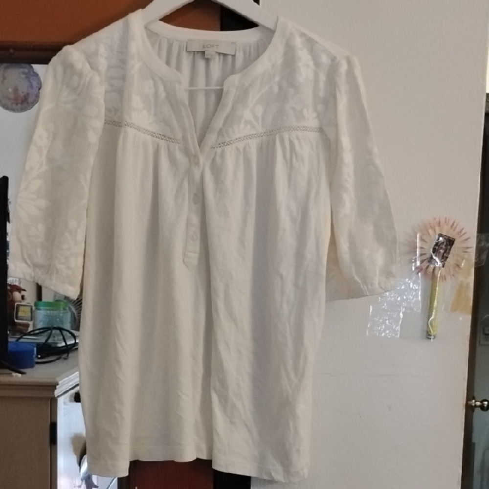 Lightweight White Embroidered Women’s Top